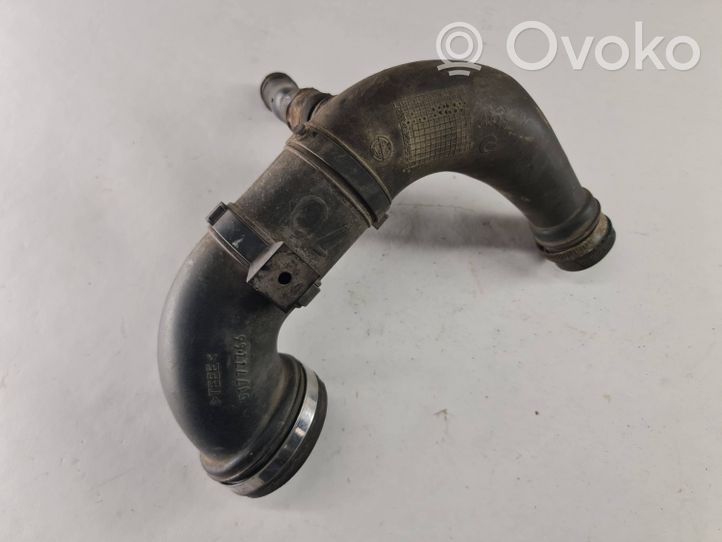 Fiat Grande Punto Część rury dolotu powietrza 51777766