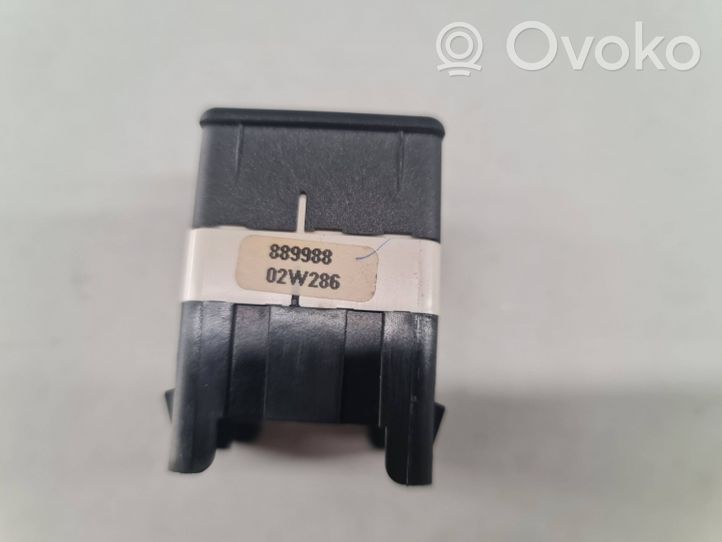 Volvo S40, V40 On-board computer control switch 889988