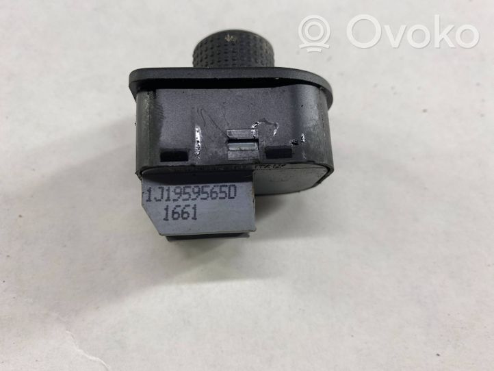 Volkswagen Bora Wing mirror switch 1J1959565D