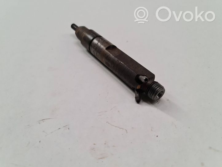 Volkswagen Golf IV Injecteur de carburant 028130202P