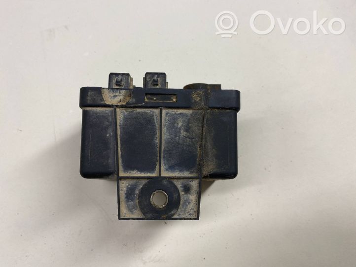 Fiat Grande Punto Glow plug pre-heat relay 38430003