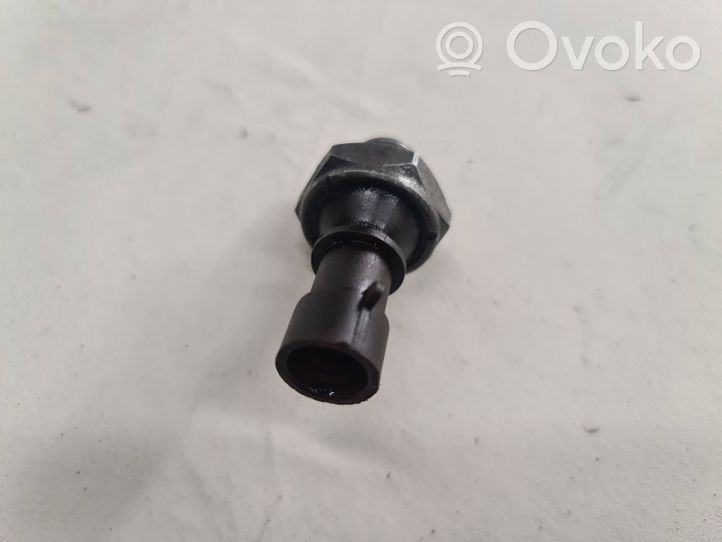 Opel Zafira A Oil pressure sensor 