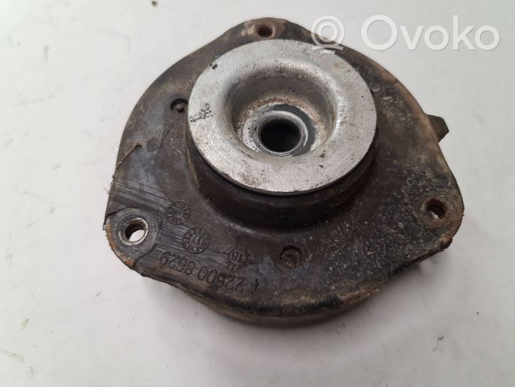 Volkswagen PASSAT B6 Support de jambe de force supérieur avant 225008629