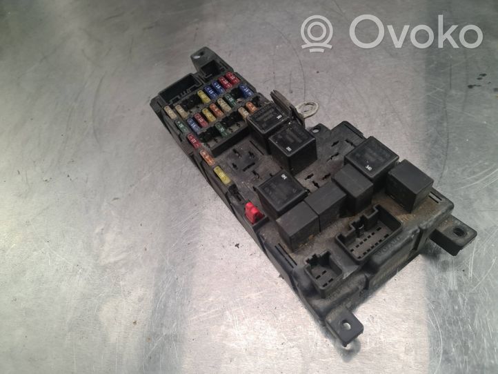 Volvo S70  V70  V70 XC Module de fusibles 518322110