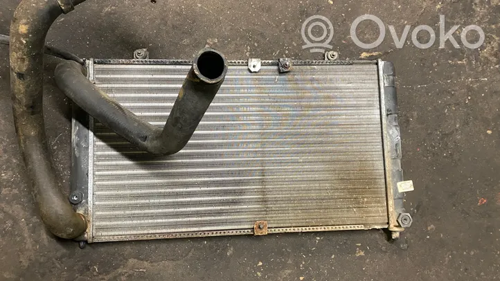 Lada Kalina I Radiateur de refroidissement 11181300010