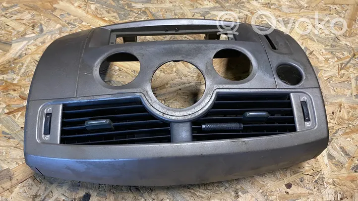 Renault Megane II Dash center air vent grill 8200140713