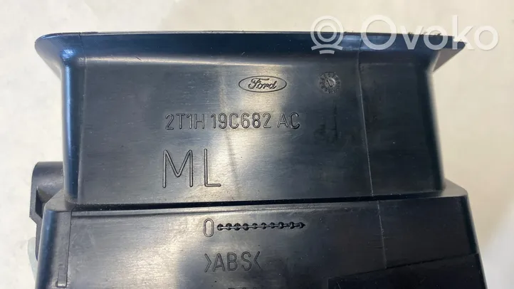 Ford Connect Dysze / Kratki środkowego nawiewu deski rozdzielczej 2T1H19C682AC