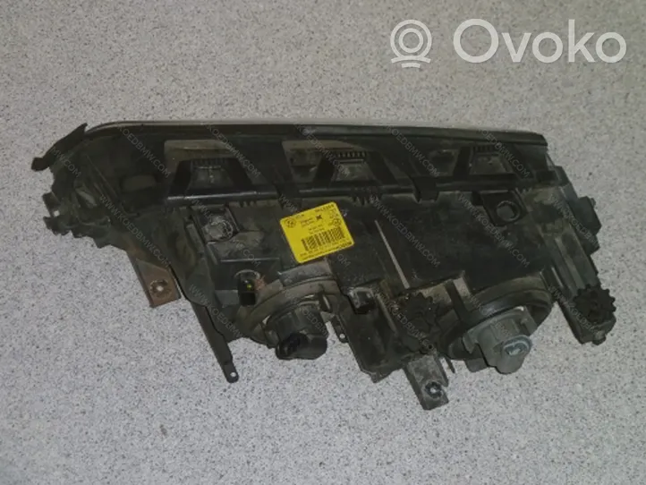 BMW 3 E46 Priekinių žibintų komplektas 63126902746