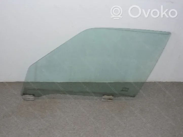 BMW 3 E30 Vitre de fenêtre porte avant (4 portes) 51321906763