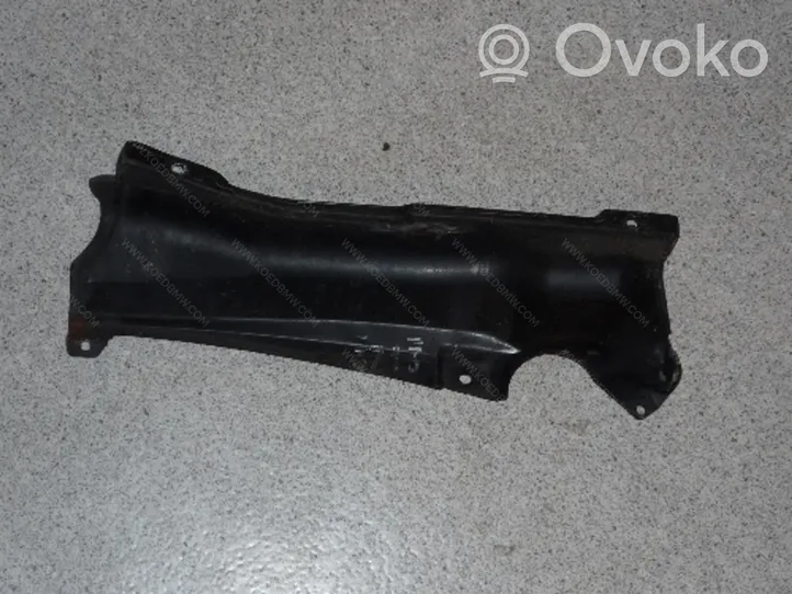 BMW 7 E38 Rivestimento della modanatura della chiusura del vano motore/cofano 51718167185