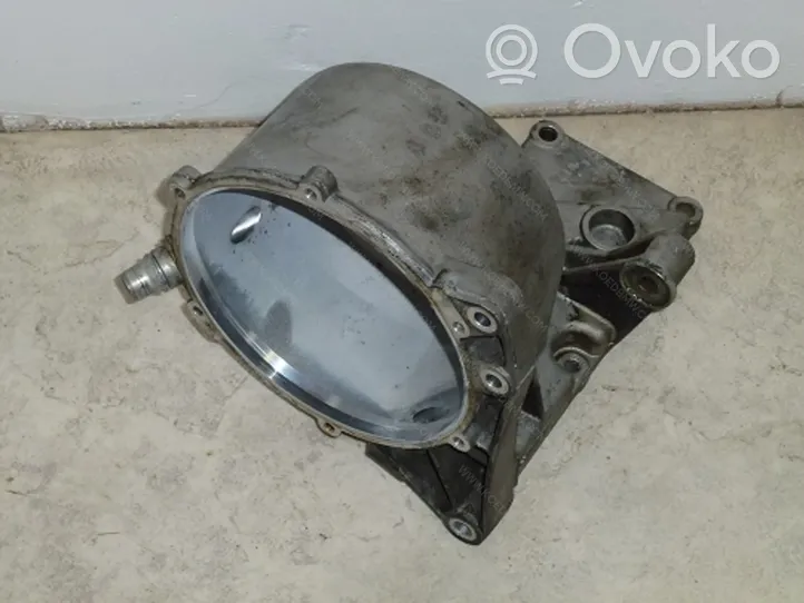 BMW 7 E65 E66 Kita variklio skyriaus detalė 12317508607