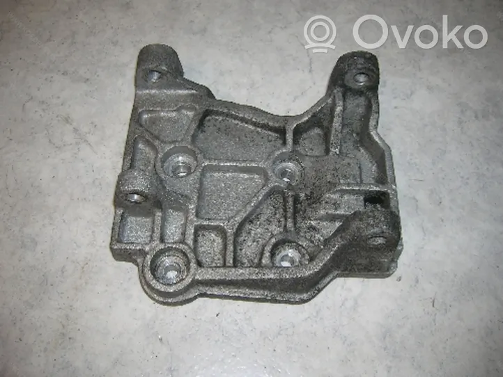 BMW 3 E36 Staffa di montaggio del compressore dell’A/C 64552245412