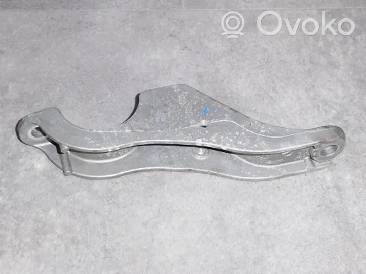 BMW 7 G11 G12 Mocowanie stabilizatora osi przedniej 37116861476