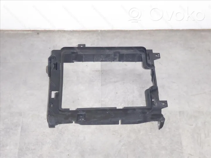 BMW X5 F15 Staffa di montaggio del radiatore 17117645686