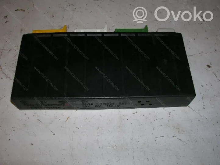 BMW 5 E34 Modulo di controllo del corpo centrale 61358360104