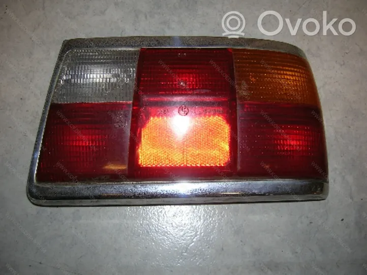 BMW 5 E12 Задний фонарь в кузове 63211354416