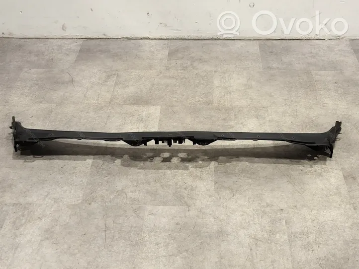 BMW 3 F30 F35 F31 Rivestimento della modanatura della chiusura del vano motore/cofano 51717258177