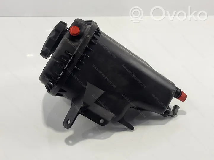 BMW X5M F85 Vase d'expansion / réservoir de liquide de refroidissement 17138621092