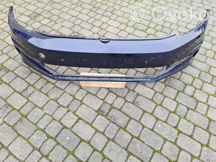 Volkswagen Touran III Front bumper 