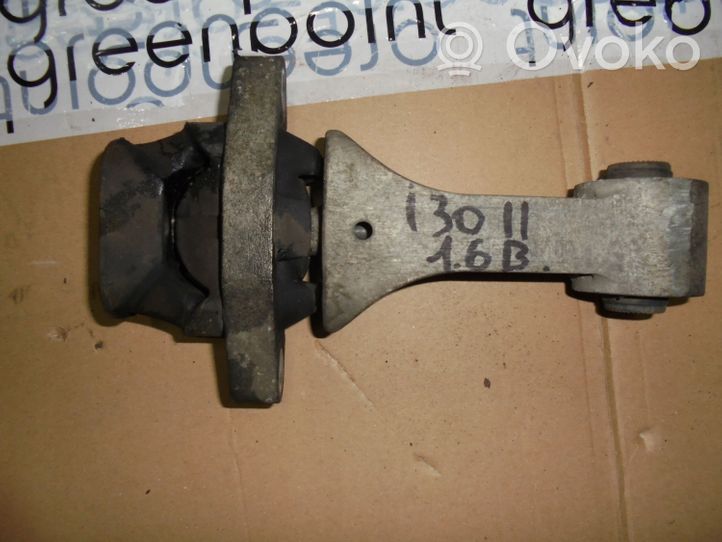 Hyundai i30 Gearbox mounting bracket 