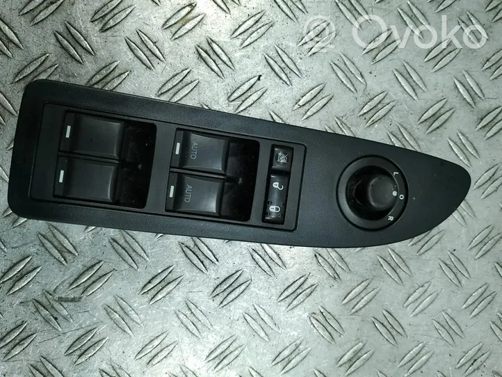 Chrysler 200 Przełącznik / Przycisk otwierania szyb 04602781AA