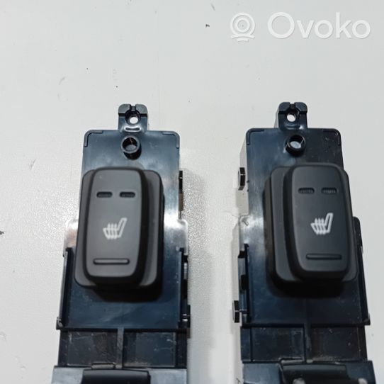 KIA Sorento Electric window control switch 