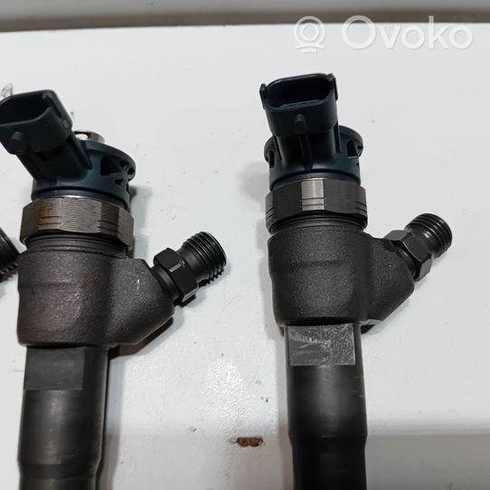 Renault Trafic III (X82) Fuel injectors set 0445110546