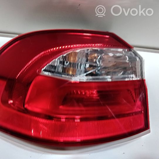 KIA Rio Lampa tylna 924021W2