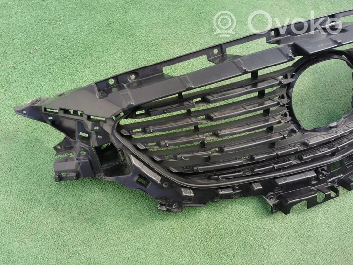 Mazda 6 Griglia superiore del radiatore paraurti anteriore G46L-50712