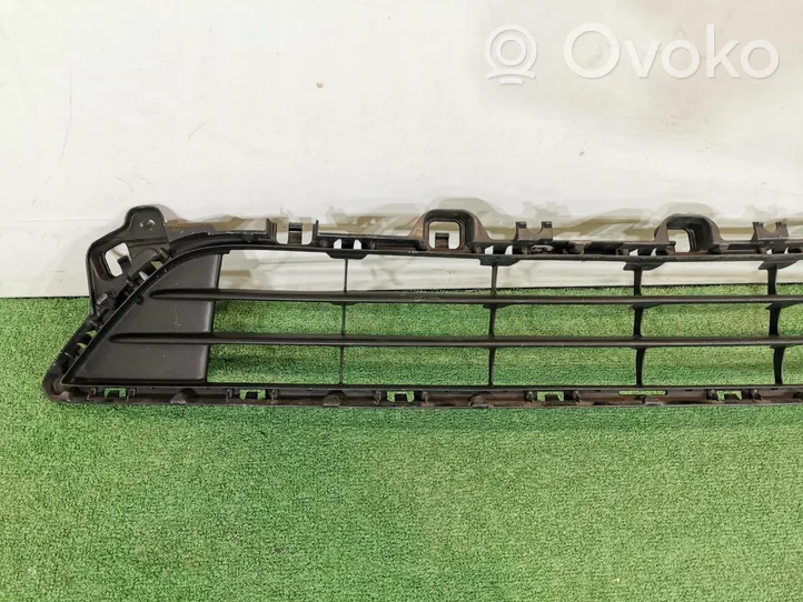 Mazda 6 Grille inférieure de pare-chocs avant GHP9-501T1