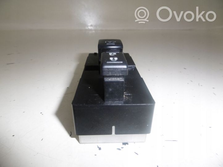 Infiniti QX50 (J50) Interruttore di controllo dell’alzacristalli elettrico 