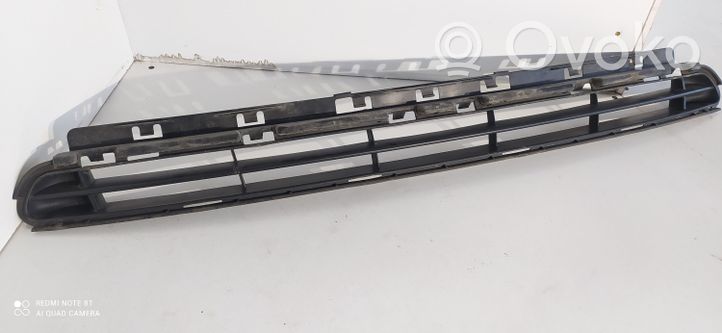 Citroen C5 Etupuskurin ylempi jäähdytinsäleikkö 9682331677