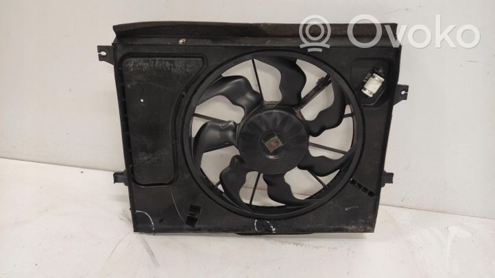 KIA Soul Radiator cooling fan shroud 