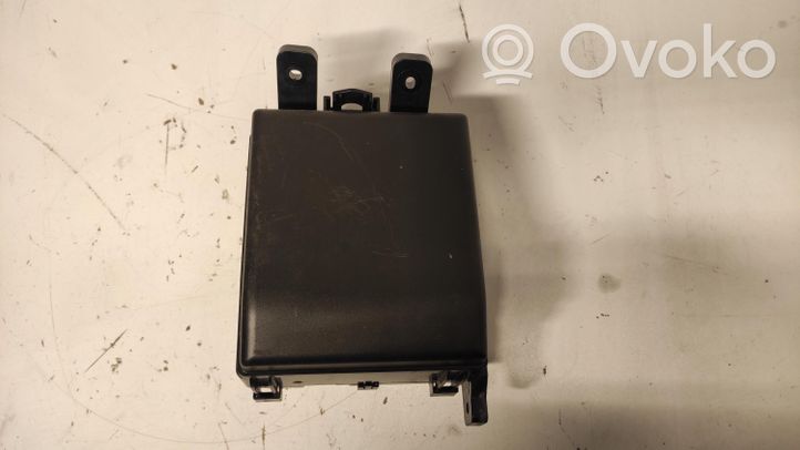 KIA Ceed Fuse box cover 91950-2S010