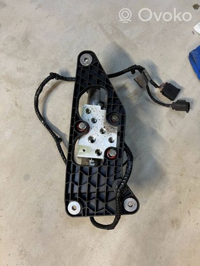 BMW X5 E70 Stabilizator aktywny osi przedniej / Zestaw 6782737