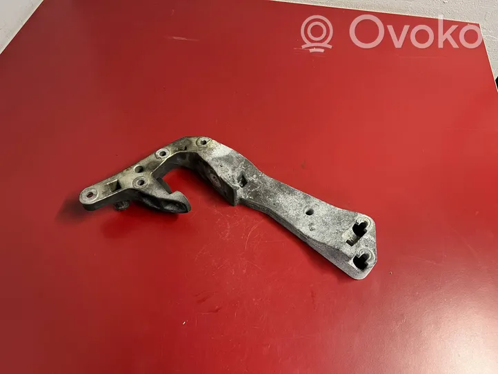 BMW X6 G06 Supporto di montaggio scatola del cambio 8486998