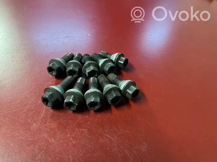 BMW X6 G06 Nuts/bolts 6795153