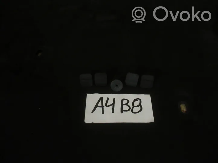 Audi A4 S4 B8 8K Isolante termico/insonorizzante vano motore/cofano 