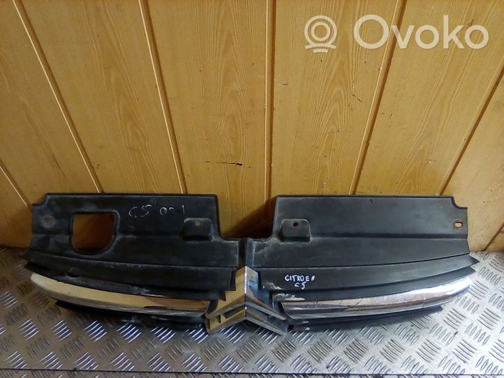 Citroen C5 Maskownica / Grill / Atrapa górna chłodnicy 9636751980