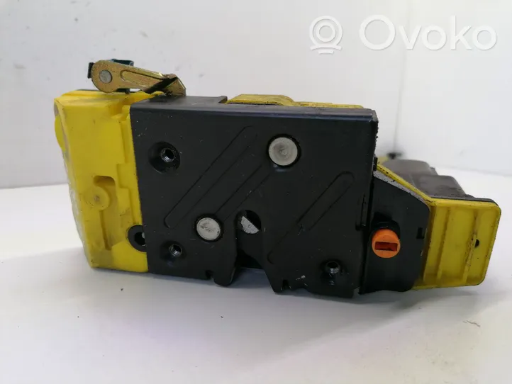 Volvo V70 Rear door lock 8650554