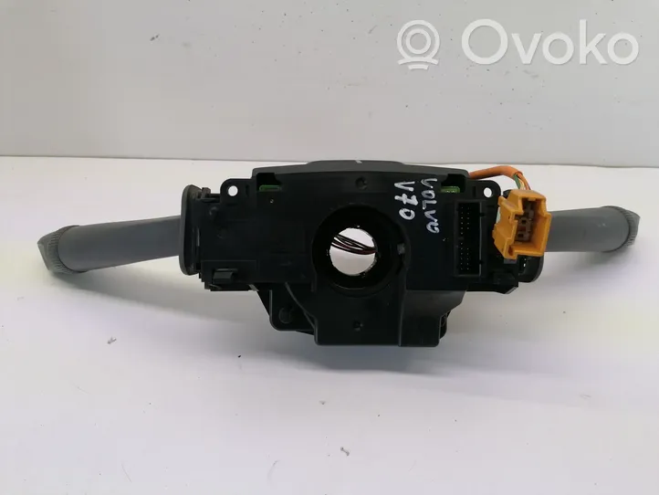 Volvo V70 Interruptor/palanca de limpiador de luz de giro 8666599