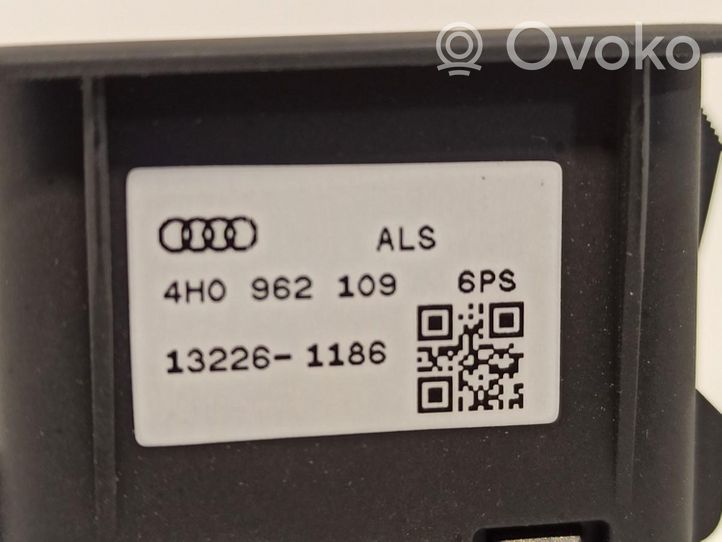 Audi A8 S8 D4 4H Przycisk alarmu 4H0962109