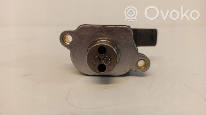 Audi Q2 - Puleggia del tendicinghia 04E906048A