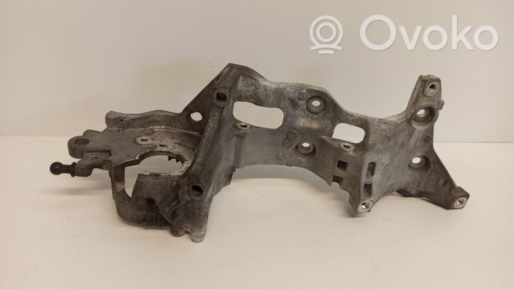 Volkswagen Tiguan Support de générateur / alternateur 04L903143B