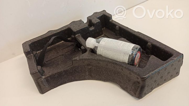 Audi A3 8Y Vararenkaan osion verhoilu 8Y4012109G