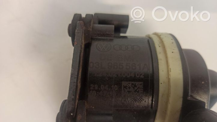 Audi A5 8T 8F Pompe de circulation d'eau 03L965561A