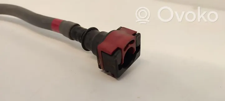 Volvo V60 Tuyau d'alimentation conduite de carburant 31336161