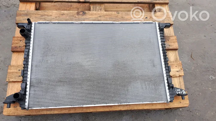 Audi A4 S4 B9 8W Radiateur de refroidissement 8W0121251K