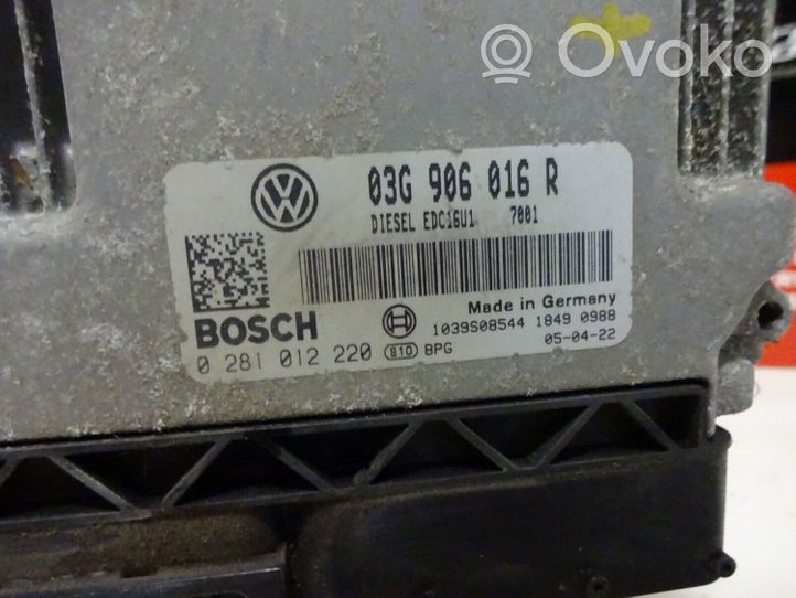 Volkswagen Golf V Moottorin ohjainlaite/moduuli 03G906016R