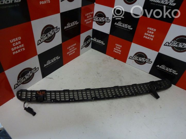 BMW 3 E46 Grille calandre de capot 8208484